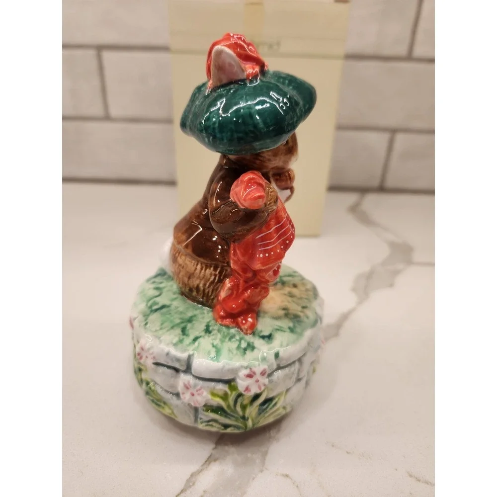 Vintage Schmid Benjamin Bunny Figurine Music Box – Beatrix Potter With Box